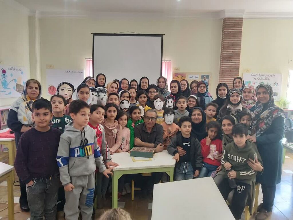 اجرای نمایش باعث تقویت حافظه و مهارت کلامی کودکان و نوجوانان میشود