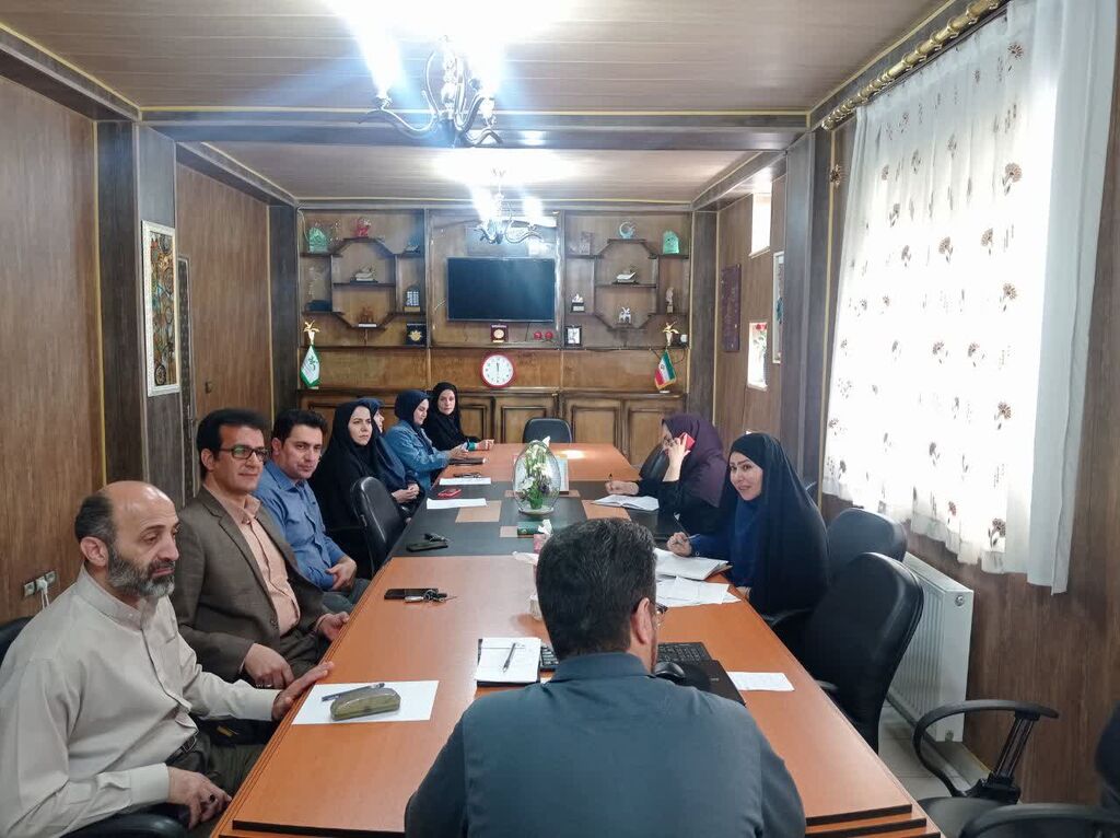 ۵۷ امین جلسه شورای فرهنگی کانون کرمانشاه برگزار شد