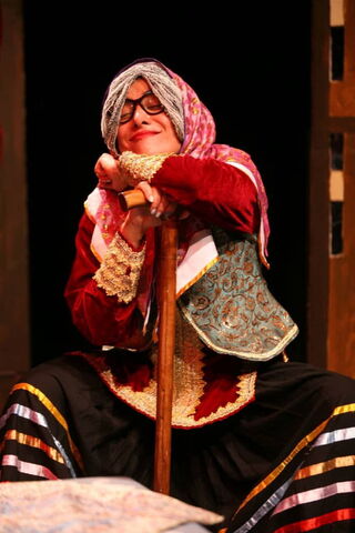 نمایش عمو نوروز اومده به کارگردانی میثم یوسفی در پردیس تئاتر شهرزاد