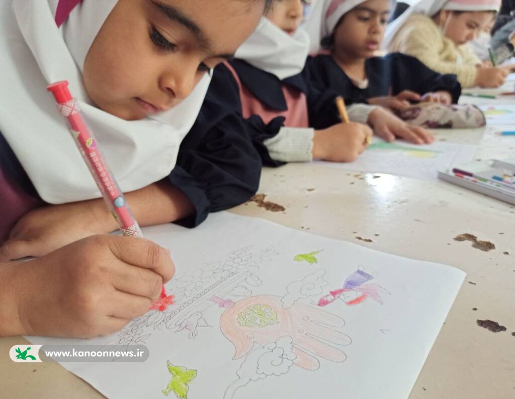 برپایی ایستگاه نقاشی به مناسبت اعیاد شعبانیه در مرکز فرهنگی هنری باشت