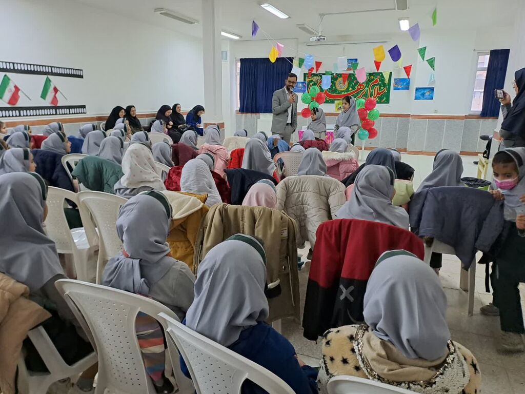 اجرای برنامه های فرهنگی و هنری در مراکز کانون‌ پرورش فکری کودکان و نوجوانان استان همدان 