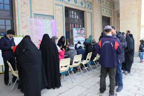 میز خدمت کانون در گلستان شهدای اصفهان ، روز نیمه شعبان به روایت تصویر
