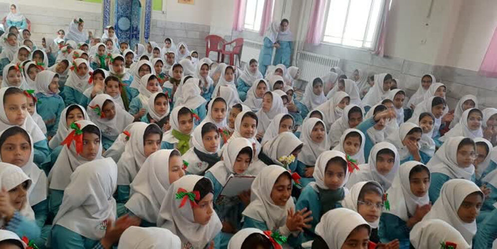 اجرای برنامه جشن میلاد"گل ماه شعبان"