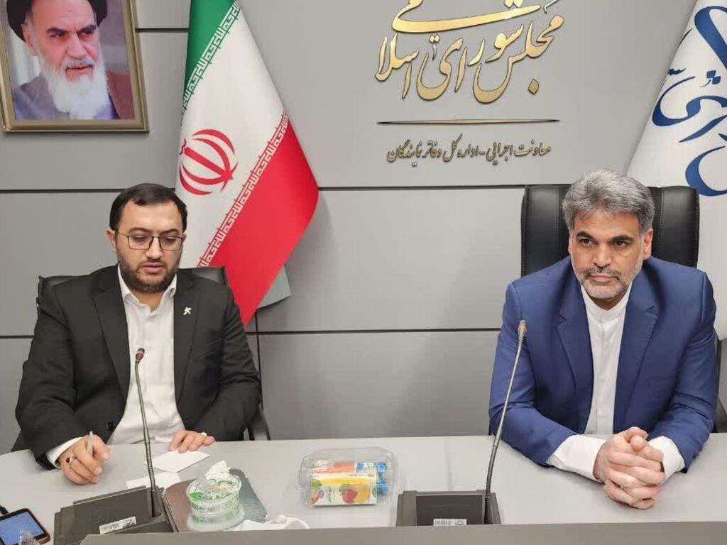 دیدار مدیر عامل کانون با نماینده مجلس کبودرآهنگ دیدار مدیرعامل کانون با نماینده مجلس شورای اسلامی کبودرآهنگ