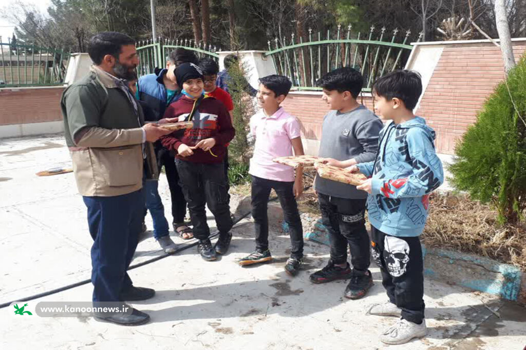 غرس نهال توسط اعضا و مربیان کانون سرخه و میامی