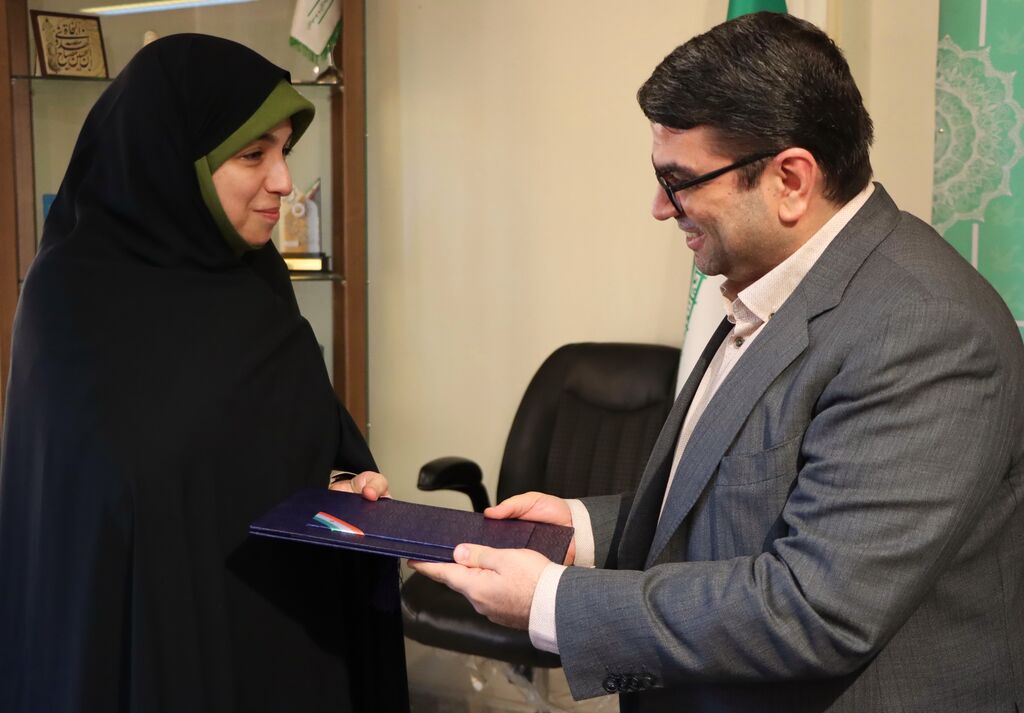 آیین تکریم و معارفه مدیرکل کانون استان تهران برگزار شد