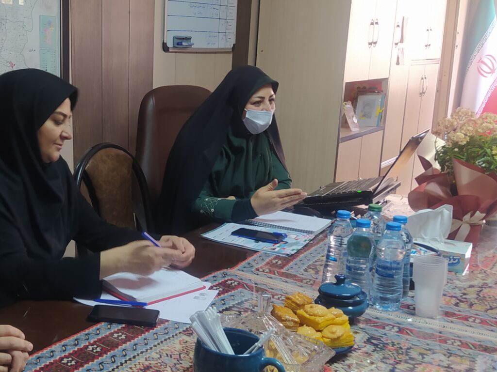 مربیان مسئول مراکز فرهنگی هنری کانون پرورش فکری سکانداران و فرماندهان فرهنگی و هنری کانون هستند