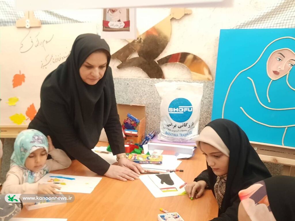 غرفهی فرهنگی و هنری کانون اردبیل در مجتمع ولایت برپا شد