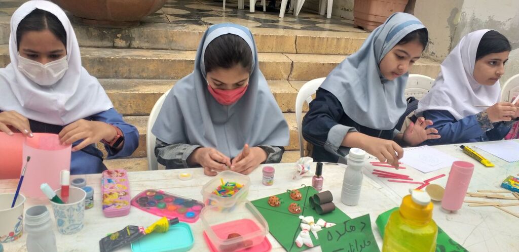 برگزاری جشنواره" دور ریختنی های ماندنی" در فرهنگسرای شهرداری