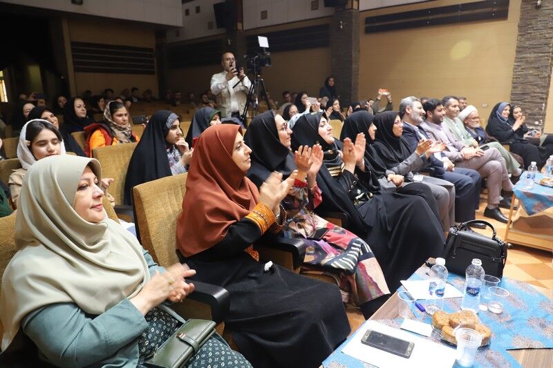 پایانی شیرین و هنرمندانه برای سال ۱۴۰۱ در کانون استان قزوین