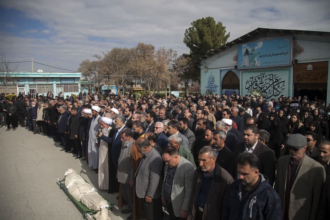 مراسم تشییع و خاکسپاری استاد محمدجواد محبت برگزار شد