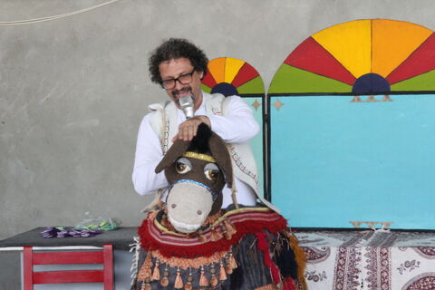 اجرای نمایش «عمو نوروز» در روستای گوهران شهرستان خوی