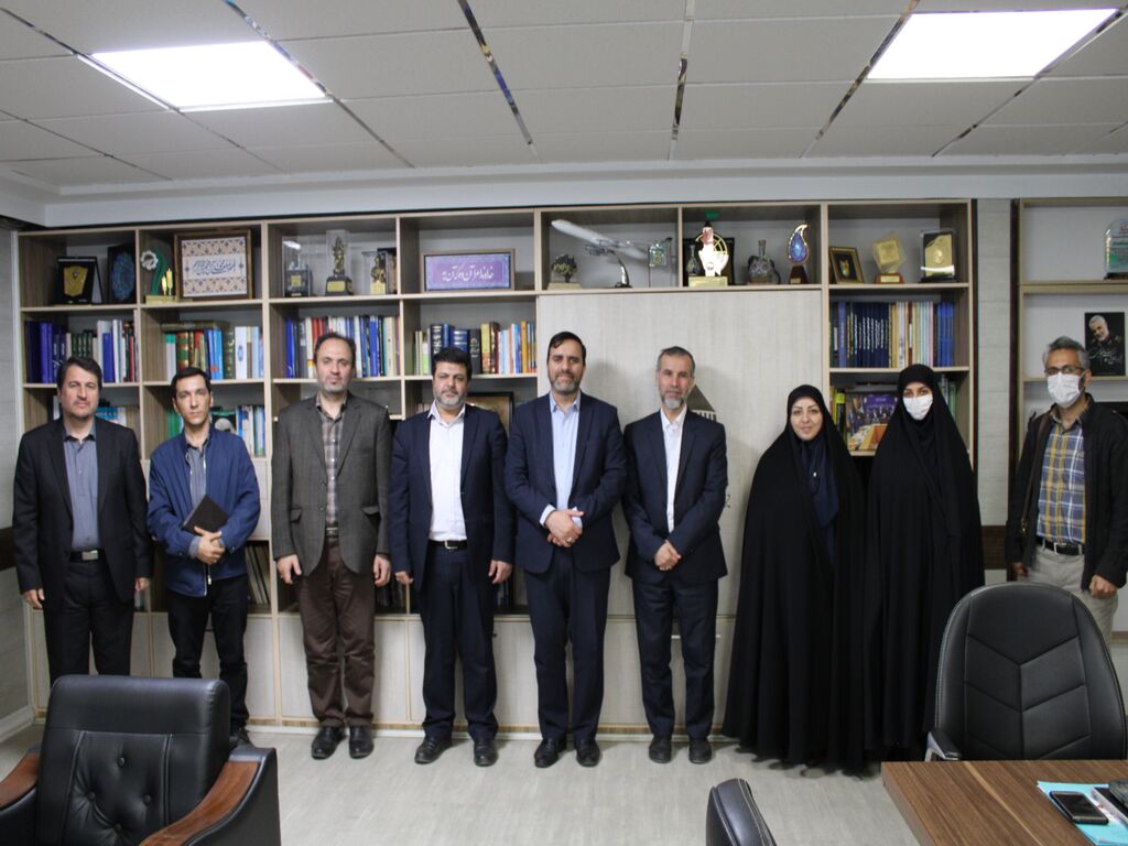 دیدار نوروزی مدیرکل کانون پرورش فکری  با شهردار همدان