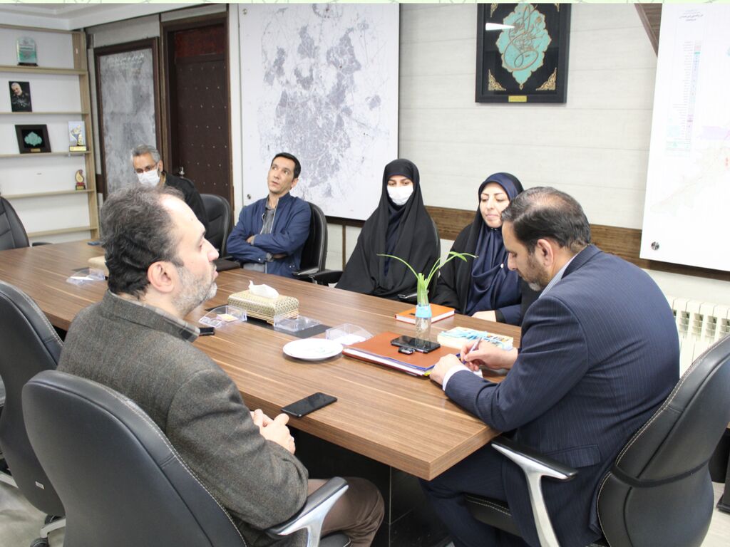 دیدار نوروزی مدیرکل کانون پرورش فکری  با شهردار همدان