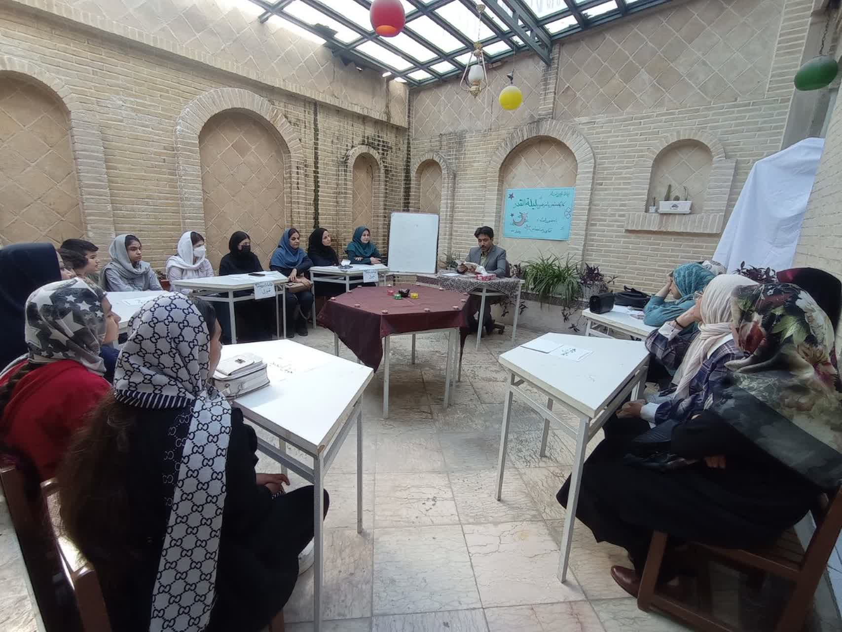 ویژه برنامهی «آیه آیه تا خدا» در خانه موزه جلیلی کانون کرمانشاه برگزار شد