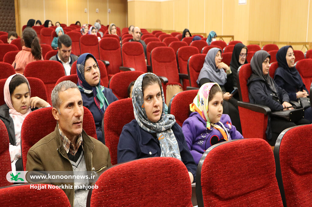 برپایی محفل اُنس با قرآن/ کانونیها میهمان خوان گسترده رمضان شدند