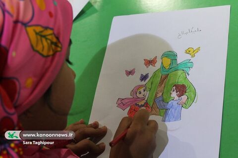 استقبال کودکان و نوجوانان از غرفه کانون در چهاردهمین نمایشگاه کتاب، قرآن و محصولات فرهنگی خوزستان