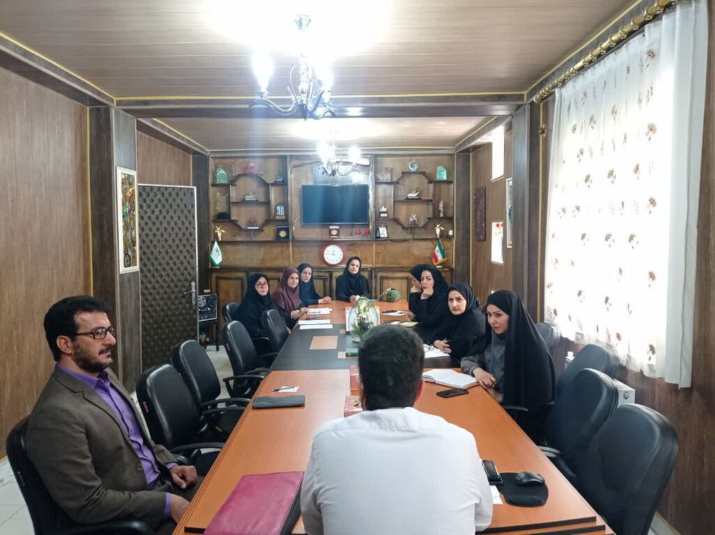 دومین جلسه‌ی شورای فرهنگی کانون کرمانشاه برگزار شد