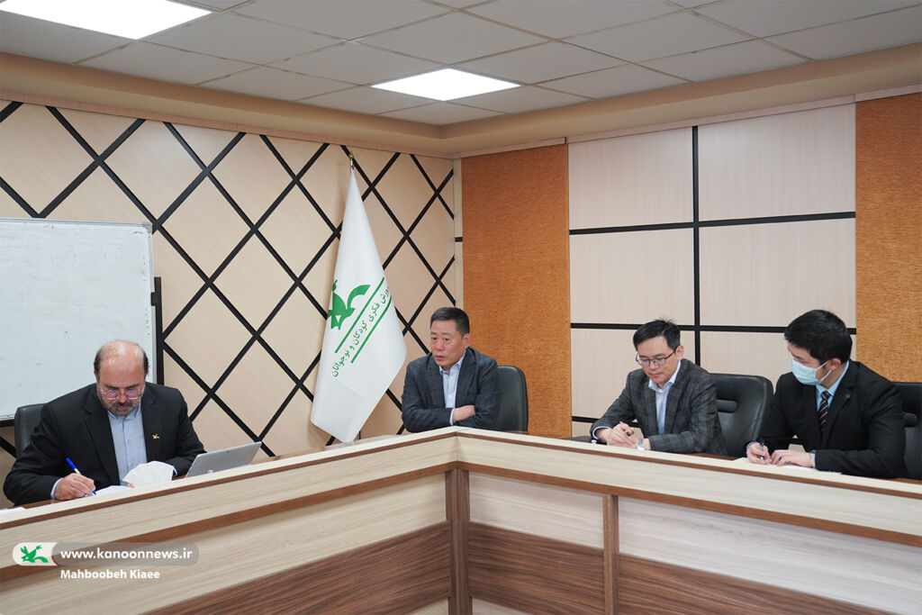 نوجوان ایرانی با فضانورد چینی در ایستگاه فضائی تیانگونگ گفتوگو میکند