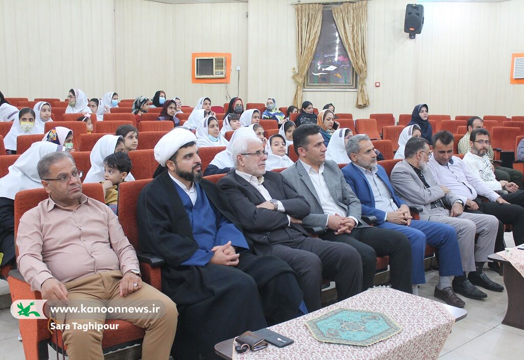 ضیافت افطار در مجتمع فرهنگی هنری کانون اهواز برگزار شد