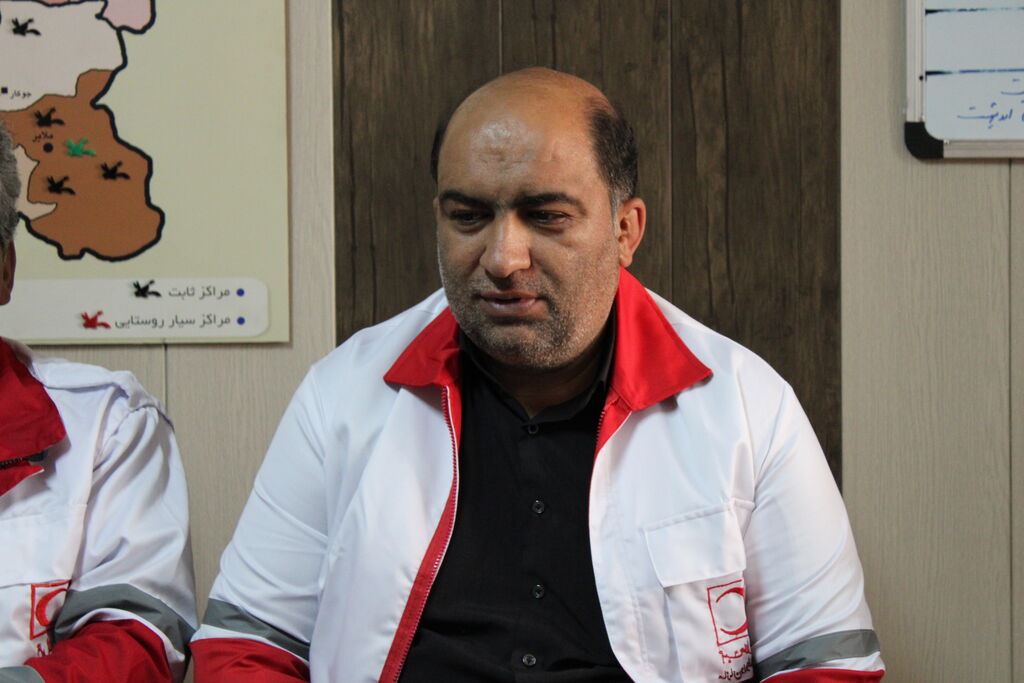 اعضای کانون دانشآموزی هلال احمر عضو افتخاری کانون پرورش فکری کودکان و نوجوانان همدان شدند.