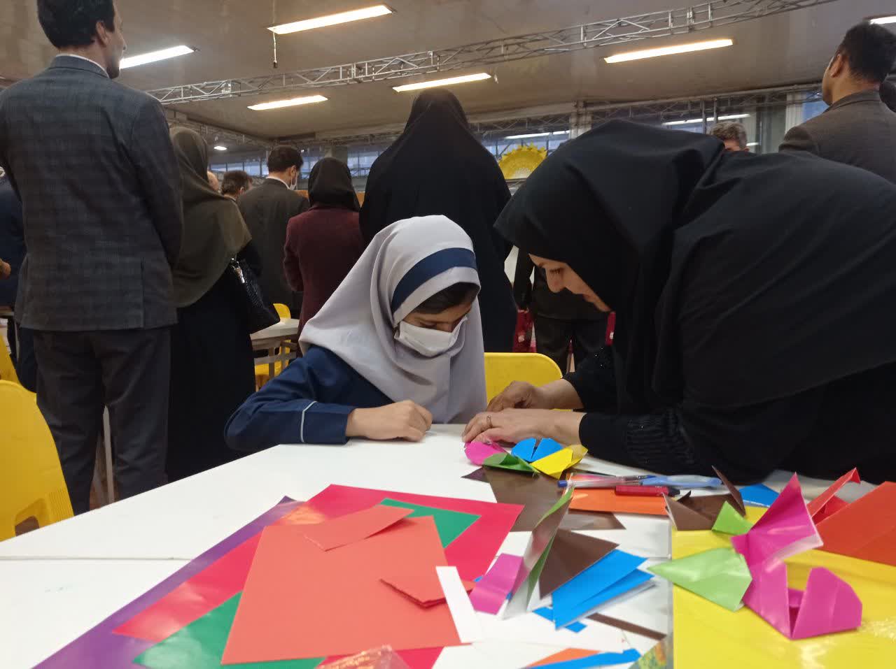 فعالیت غرفهی کانون در نمایشگاه قرآن و عترت کرمانشاه شروع شد