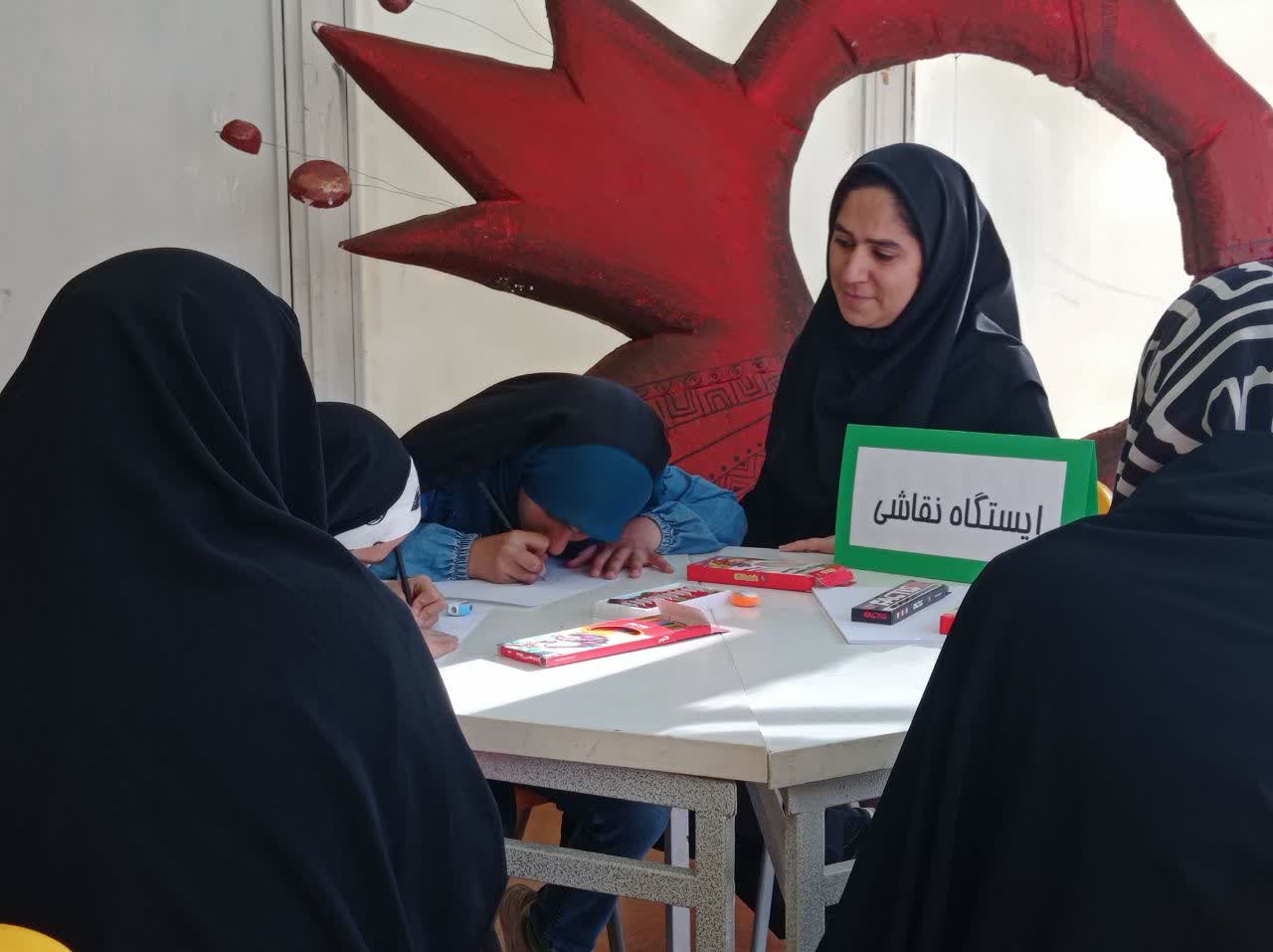 فعالیت غرفهی کانون در نمایشگاه قرآن و عترت کرمانشاه شروع شد