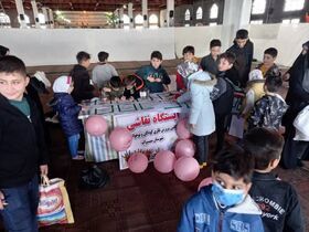 استقبال کودکان و نوجوانان از غرفه‌های کانون در راهپیمایی روز جهانی قدس در شهرهای استان آذربایجان شرقی