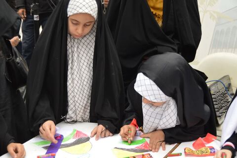 فعالیت غرفه‌ی کانون در راهپیمایی روز قدس کرمانشاه