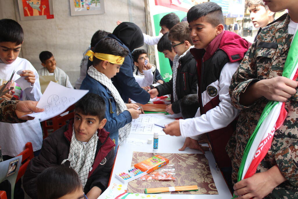 استقبال  پرشور کودکان و نوجوانان ارومیه‌ای از ایستگاه فرهنگی کانون در روز قدس
