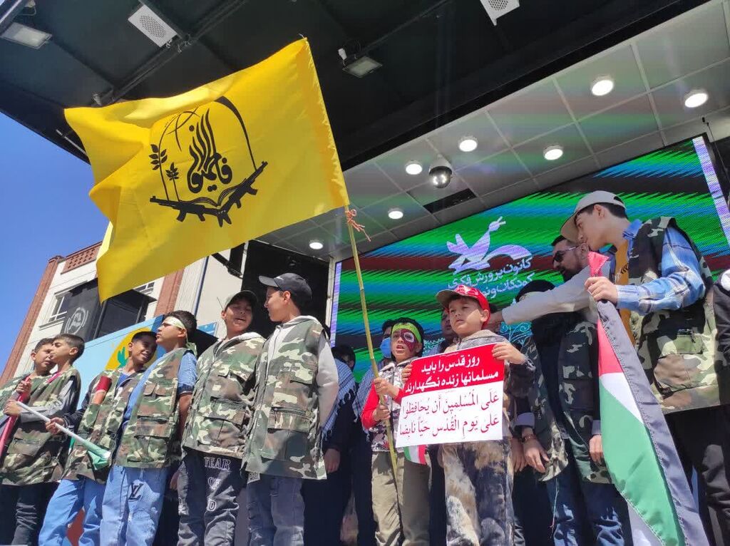 حضور چهار دستگاه تماشاخانه سیار کانون در حمایت از کودکان فلسطینی