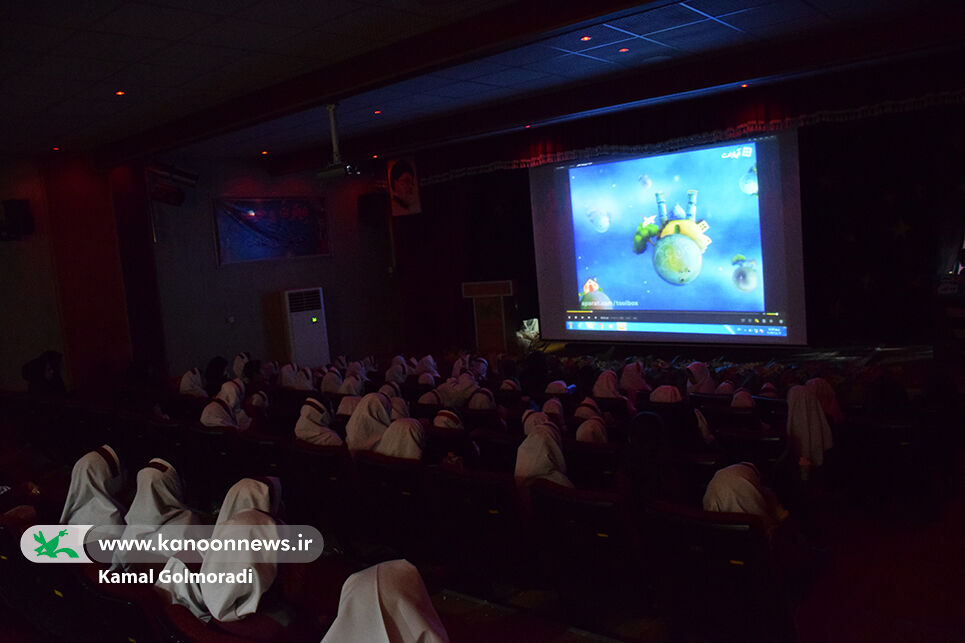 گلهای مدرسه عصمت میهمان کانون لرستان شدند