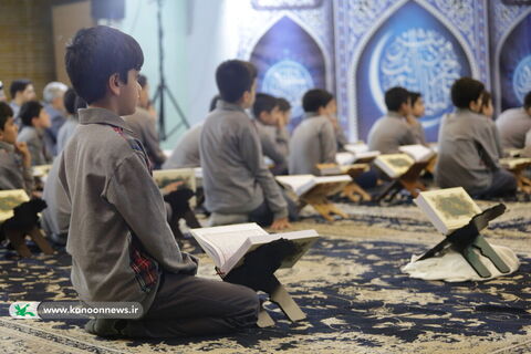 محفل اُنس با قرآن نوجوانانِ قرآنی و قاریان و حافظان برجسته کشوری
