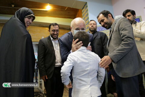 محفل اُنس با قرآن نوجوانانِ قرآنی و قاریان و حافظان برجسته کشوری