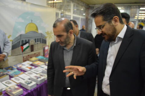 روز اول فعالیت غرفه‌ی کانون در نمایشگاه قرآن و عترت کرمانشاه