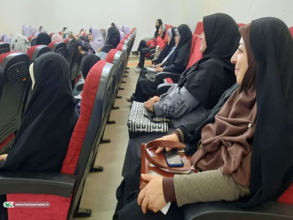ضیافت "افطار بهشتیان" کوچک در مراکز فرهنگی هنری کانون لالجین، رزن و شماره ۲ همدان برگزار شد