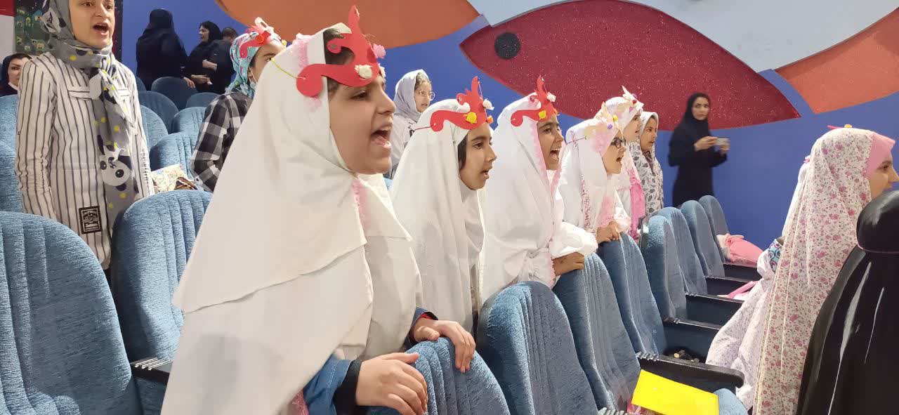 جشن سحرخیزان کوچک برای روزه اولی ها در کانون کرمانشاه برگزار شد