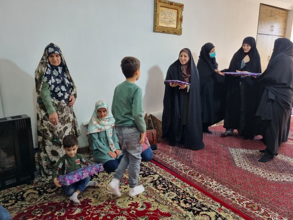 در بازدید از خانواده شهدا عنوان شد: