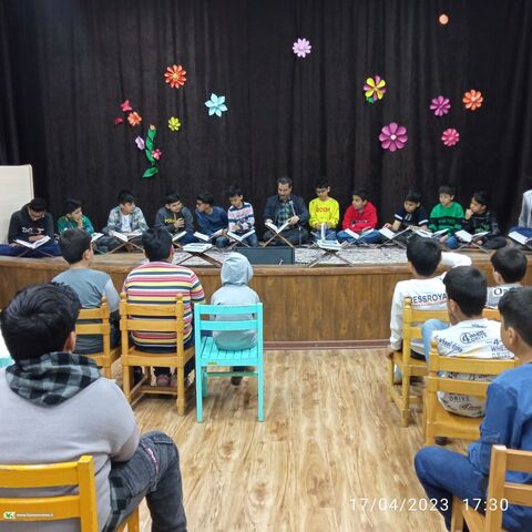 محفل انس با قرآن و افطاری مرکز قوچان