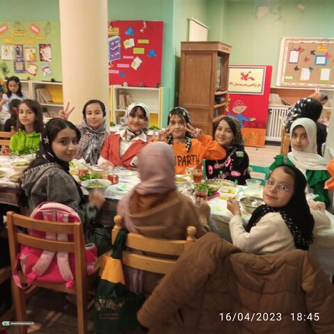 محفل انس با قرآن و افطاری مرکز قوچان