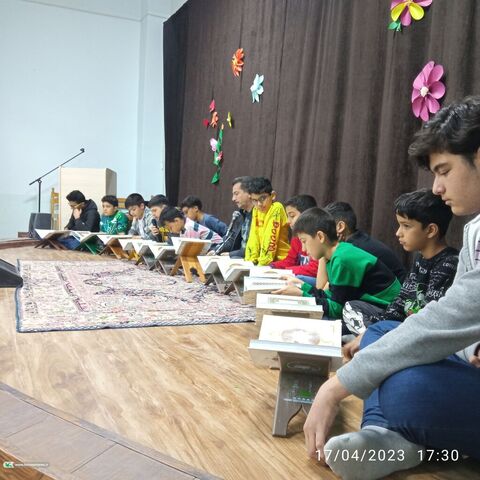 محفل انس با قرآن و افطاری مرکز قوچان