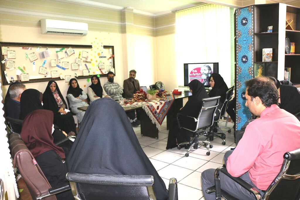 نشست هماندیشی با موضوع تبادلنظر پیرامون جشنوارههای قصهگویی