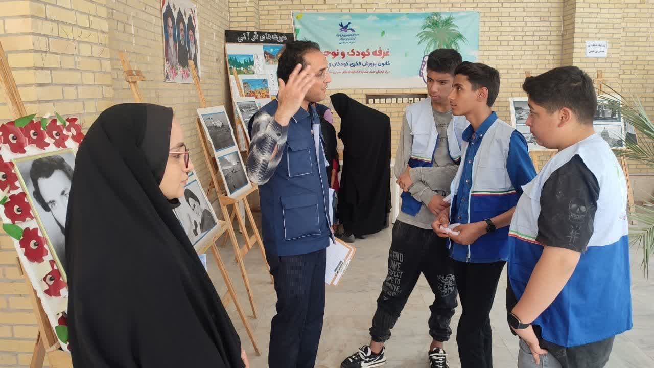 حضور پررنگ کانون خراسان جنوبی در مسجد شکر طبس با ایستگاه های فرهنگی ، هنری