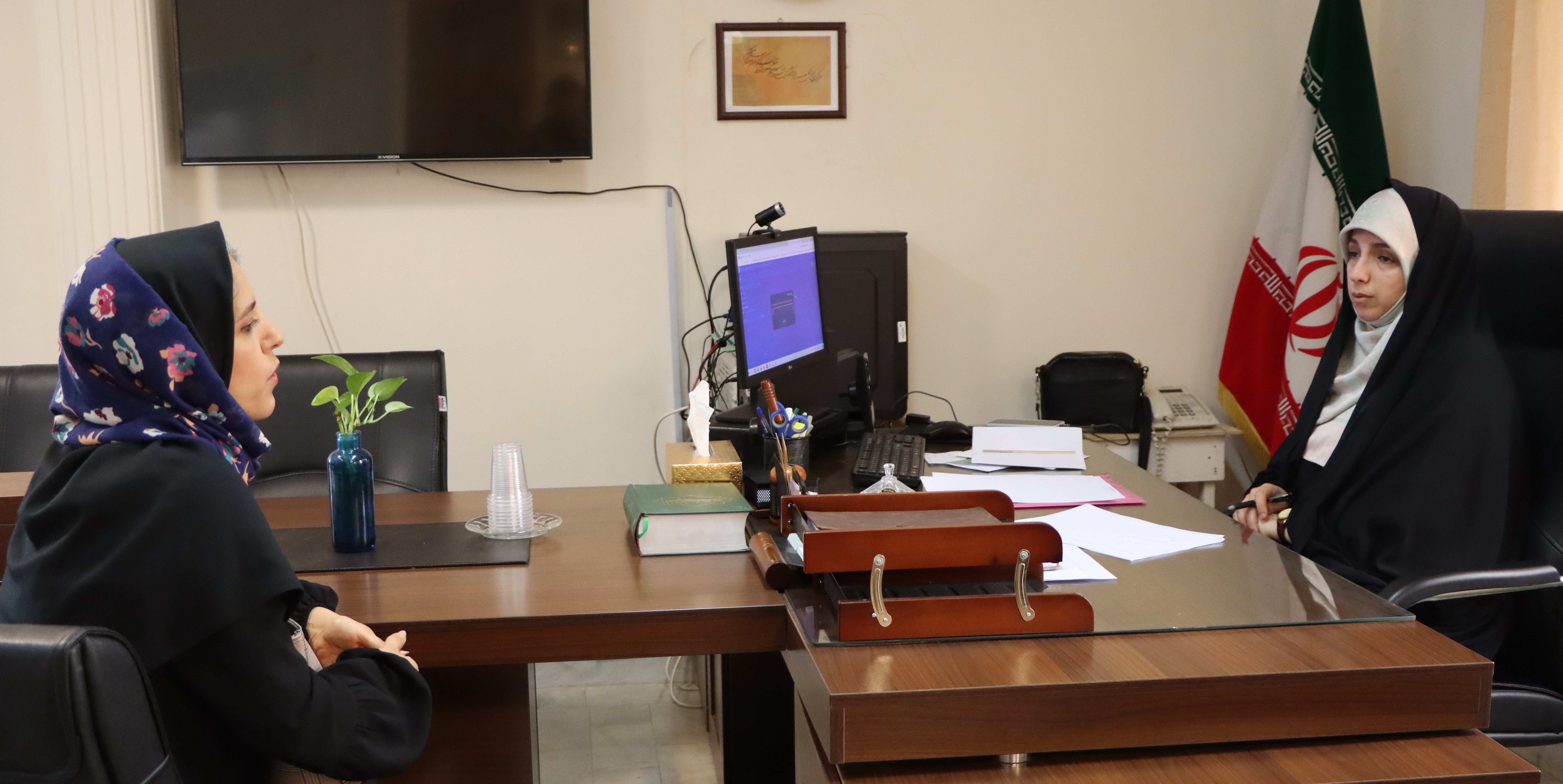 ملاقات مردمی مریم حقی در دفتر کانون استان تهران