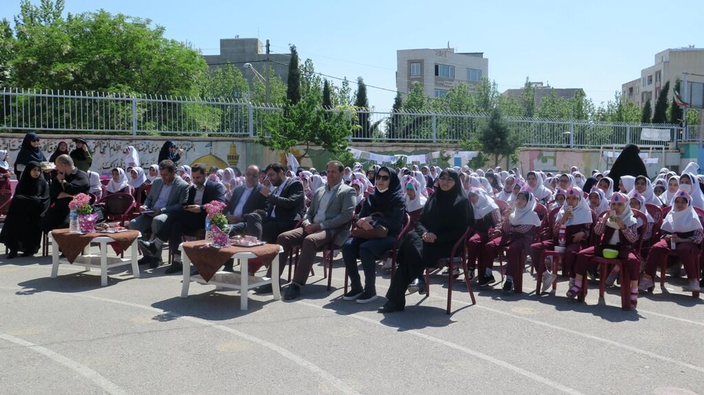 همکاری کانون استان قزوین با ویژه برنامه روز زمین پاک