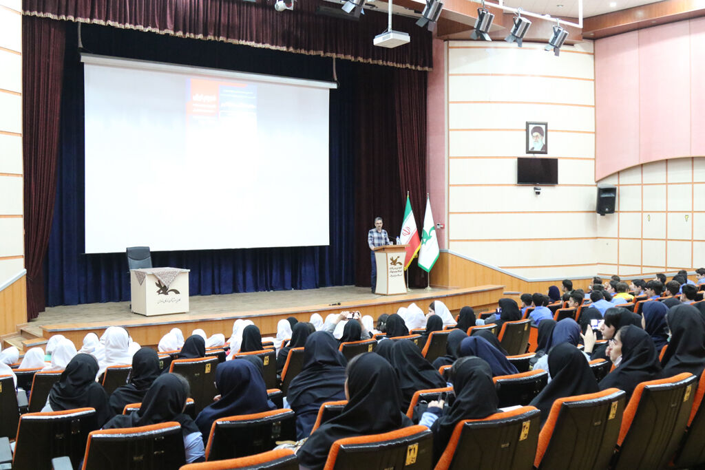 گرامیداشت هفته نجوم با اجرای برنامههای علمی در مرکز شماره سه ساری