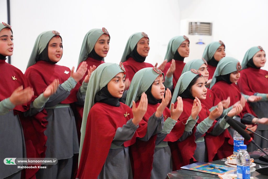 سرود یک هنر تاثیرگذار است