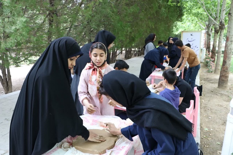 همایش سفال با هدف معرفی مشاهیر شهر اصفهان