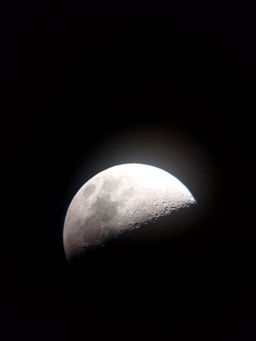 عکاسی از ماه با تلسکوپ رصدخانه دماوند.jpg