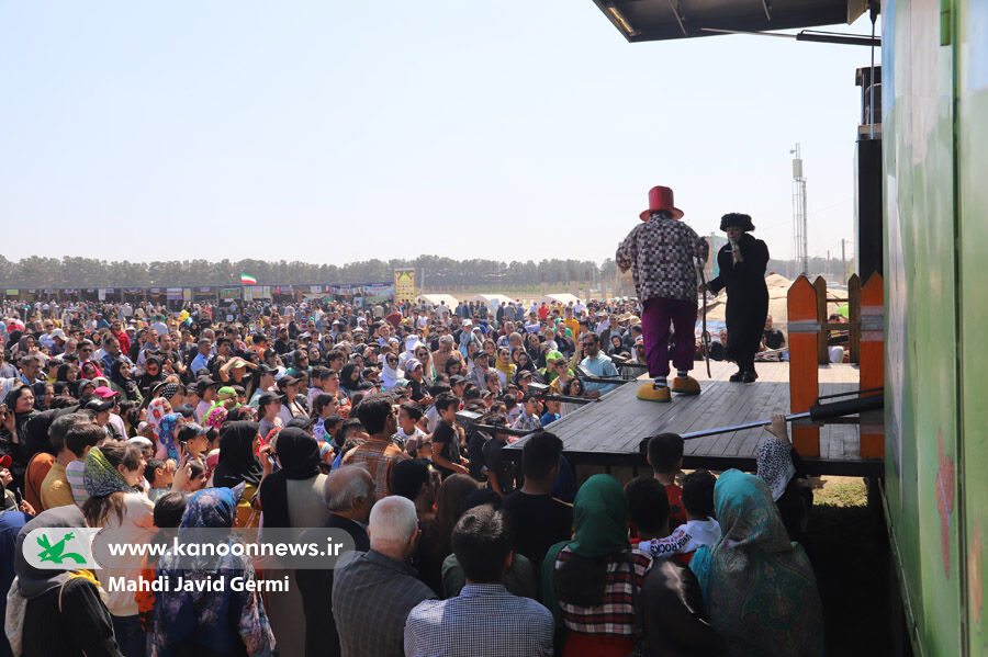 تماشاخانه سیار کانون در جشنواره بینالمللی کوچ عشایر اردبیل حضور یافت